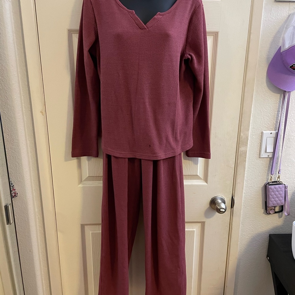 Cozy Maroon Lounge Set